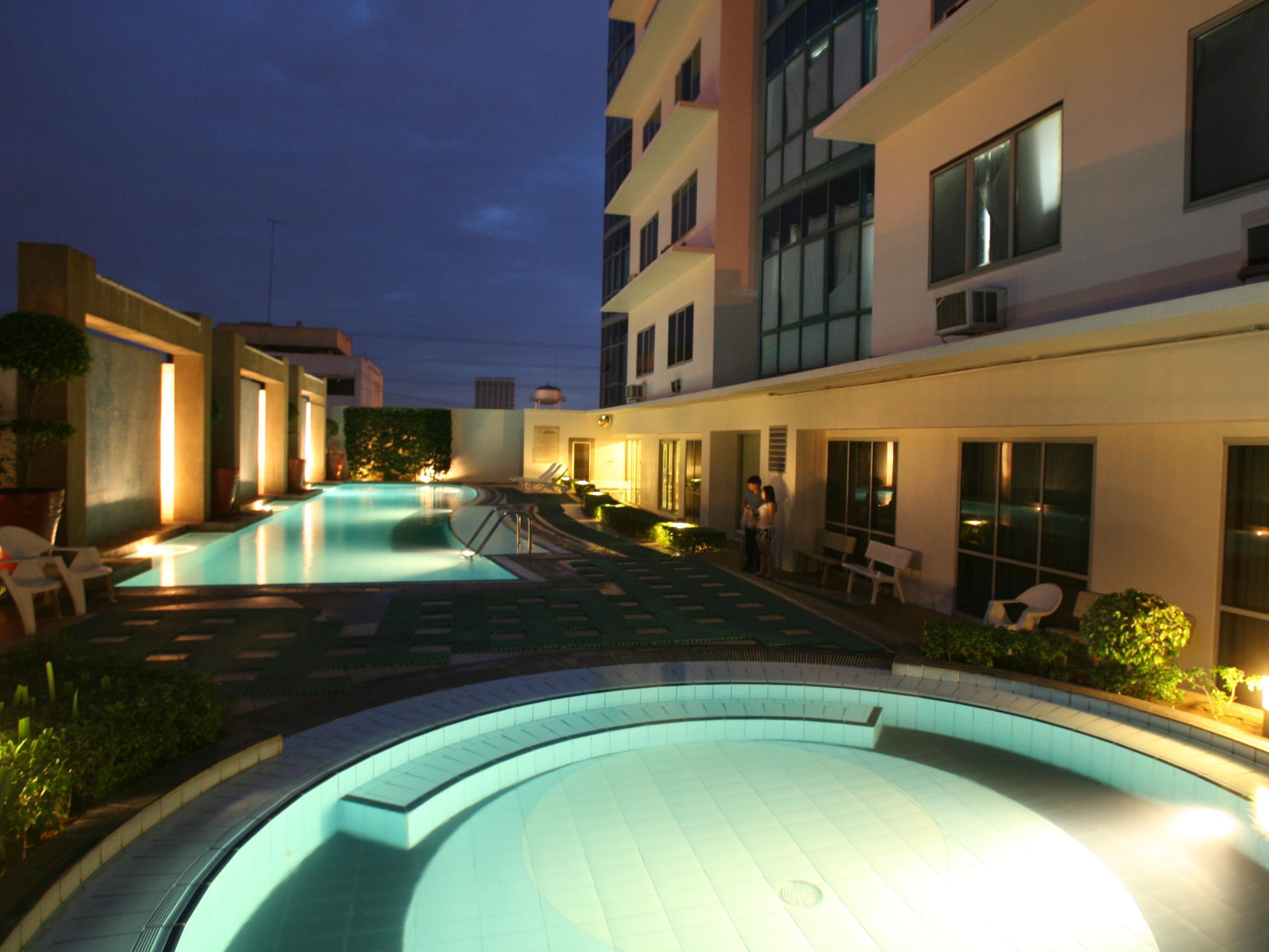 Hotel Astoria Plaza à Pasig City Extérieur photo