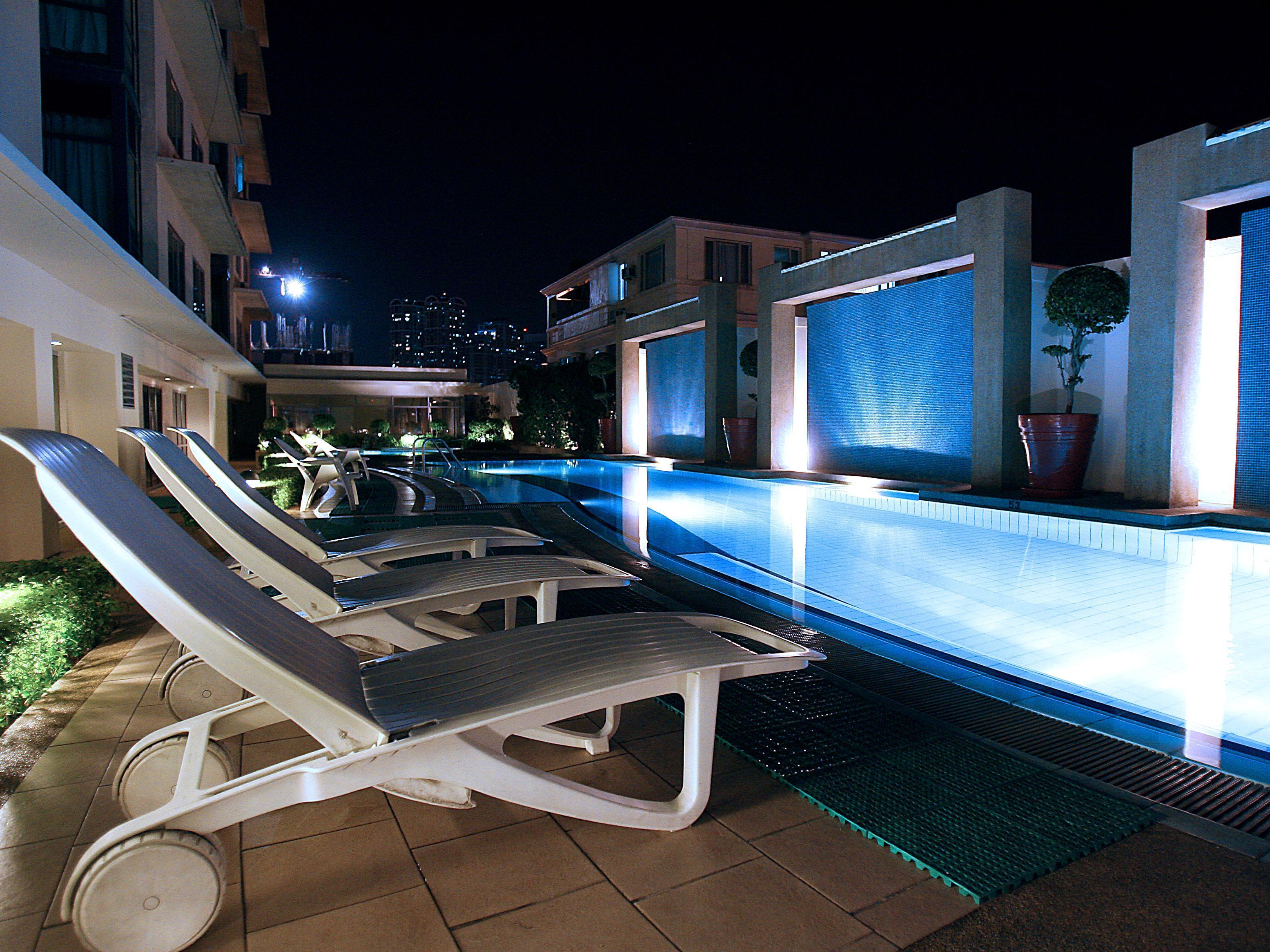 Hotel Astoria Plaza à Pasig City Extérieur photo