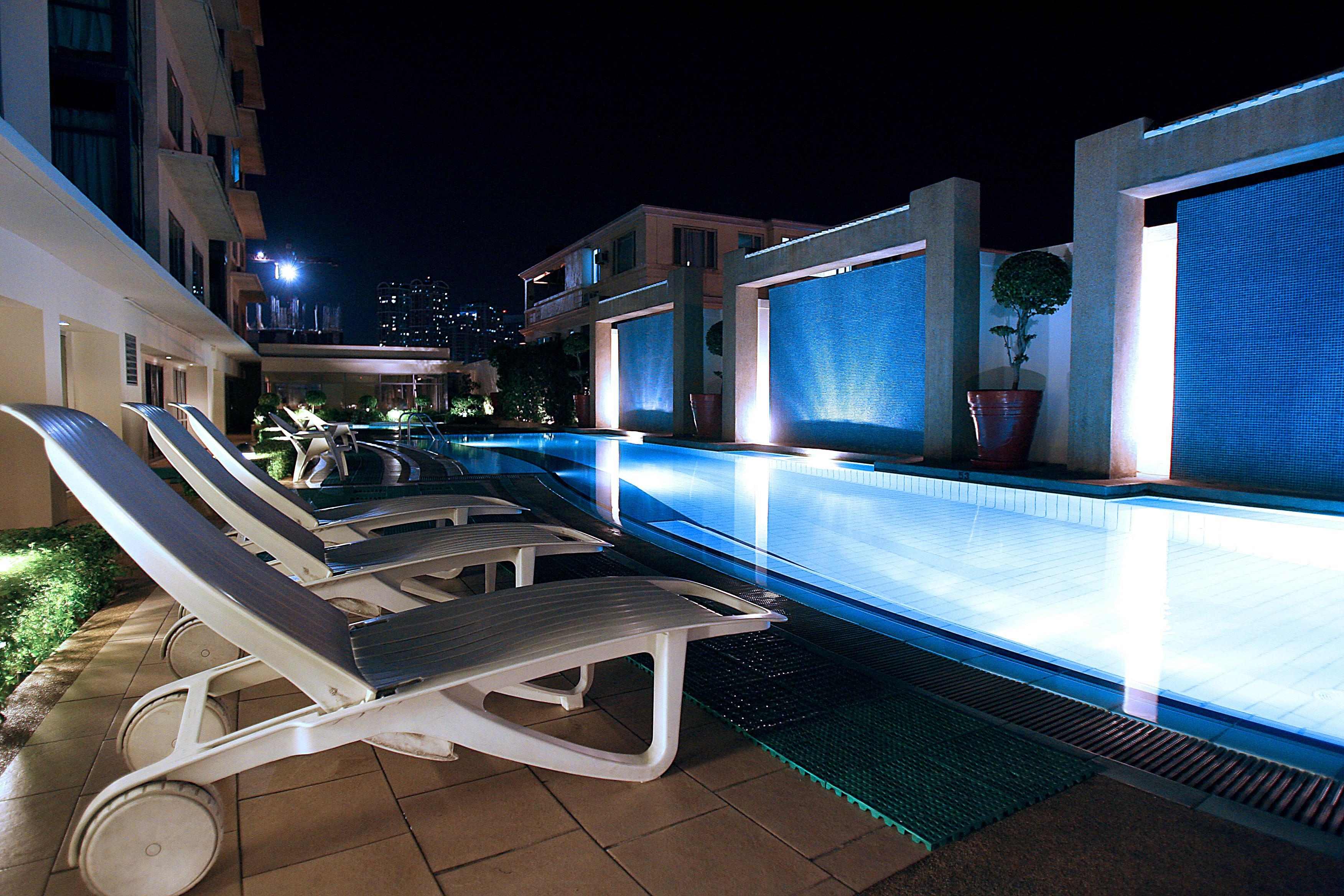 Hotel Astoria Plaza à Pasig City Extérieur photo