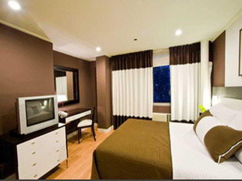Hotel Astoria Plaza à Pasig City Extérieur photo
