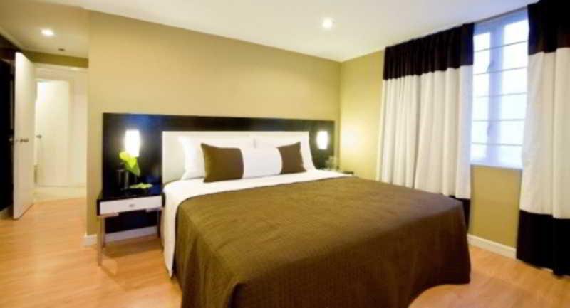 Hotel Astoria Plaza à Pasig City Extérieur photo