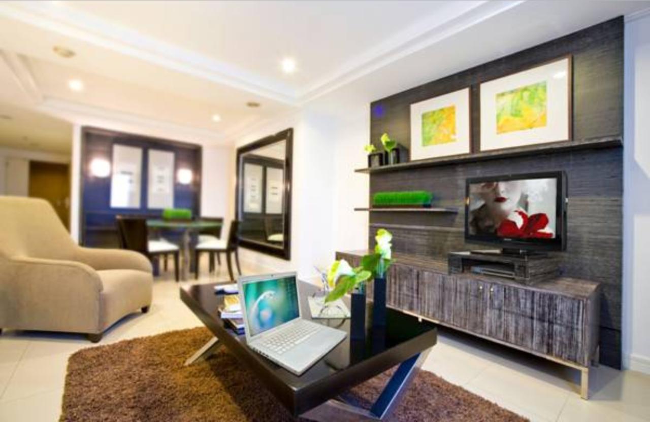 Hotel Astoria Plaza à Pasig City Extérieur photo
