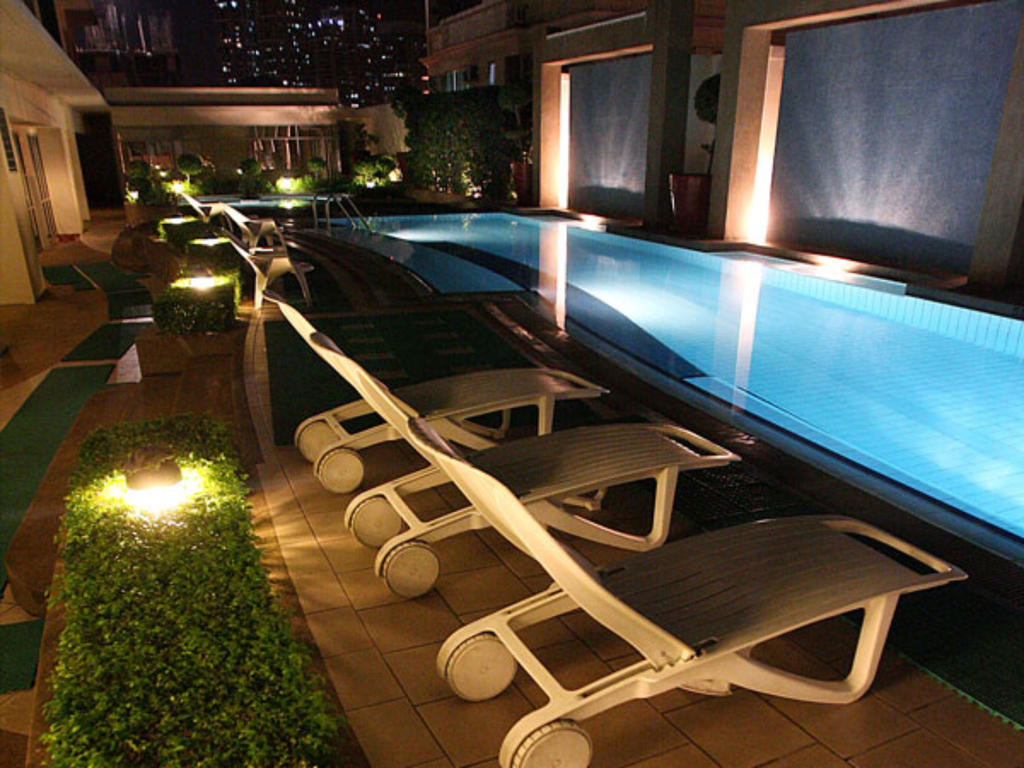 Hotel Astoria Plaza à Pasig City Extérieur photo